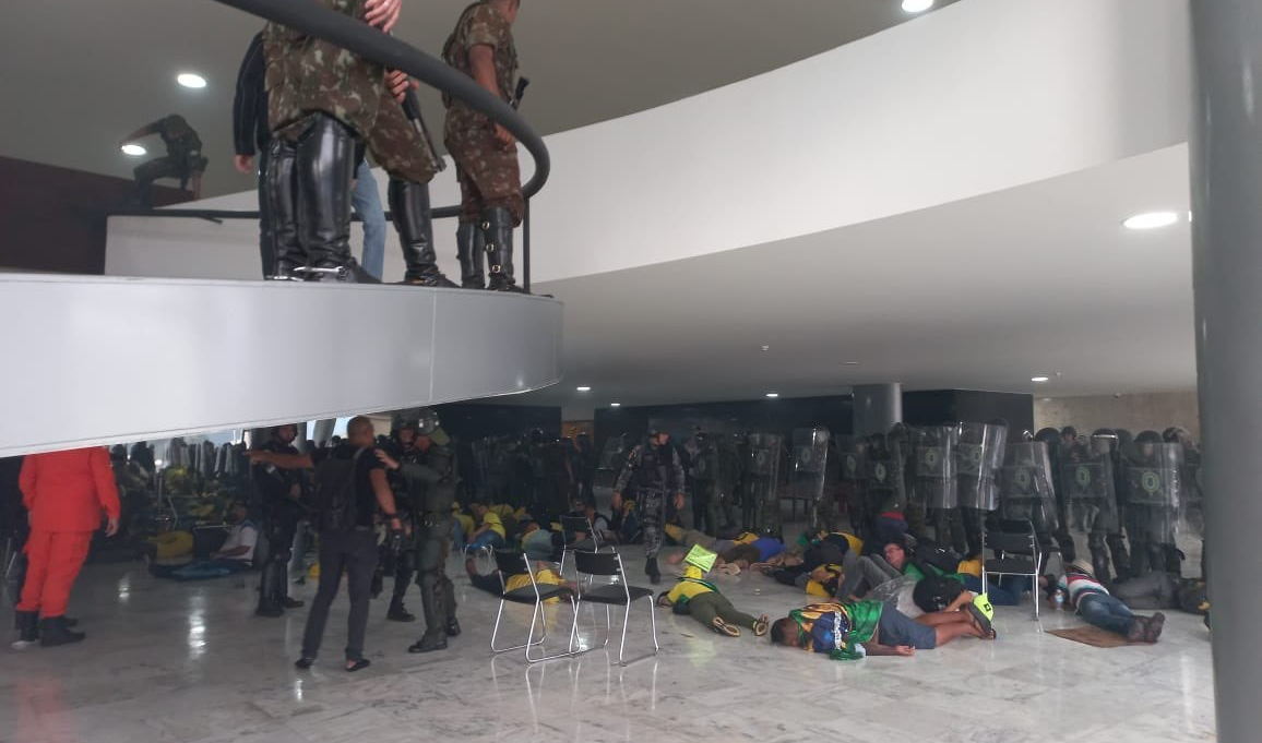 Más de 300 personas fueron detenidas por el intento de golpe de estado en Brasil