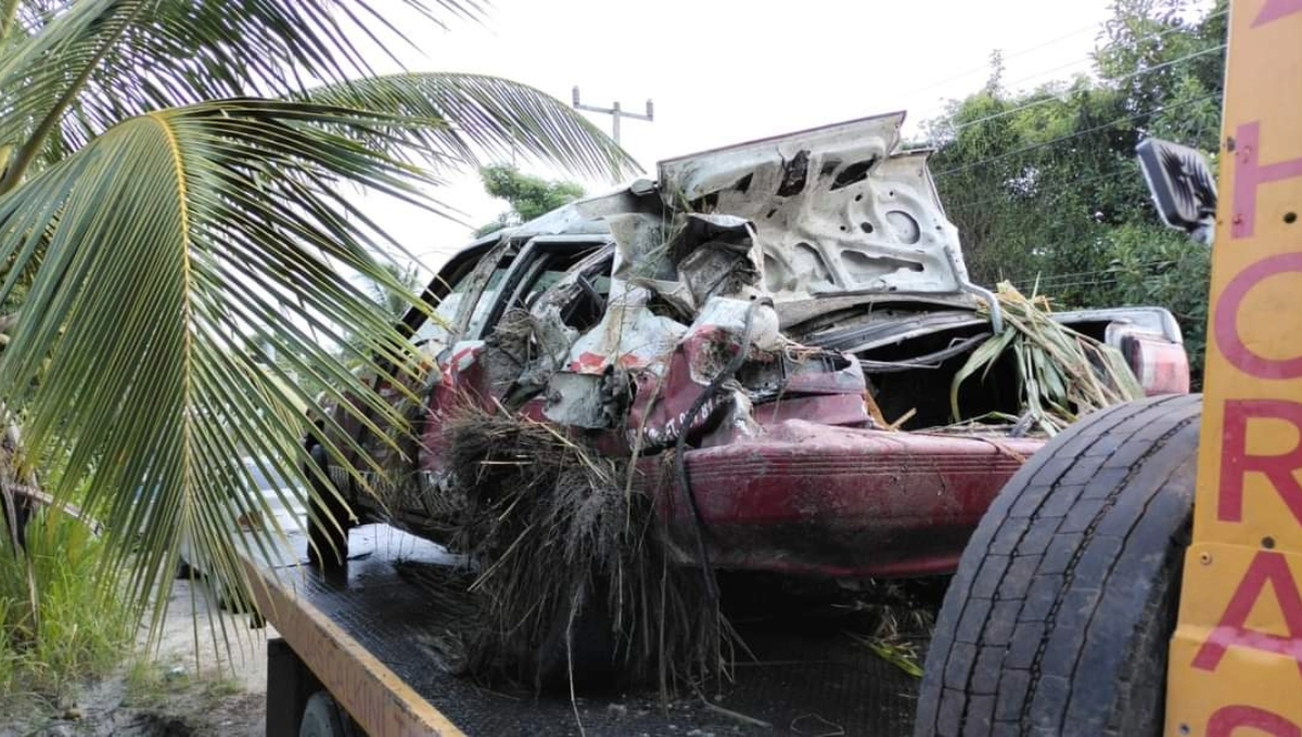 Taxista ebrio cae a un precipicio con dos pasajeros a bordo en Calakmul