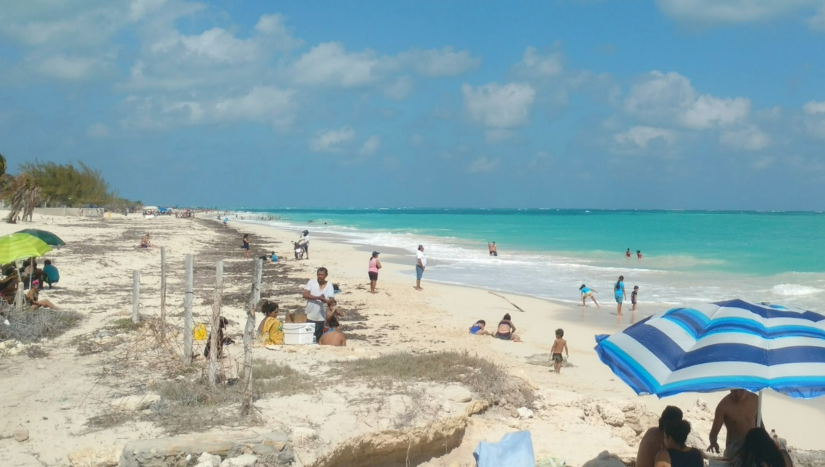 'Acapulquito', el balneario de Isla Mujeres, sin protección para bañistas