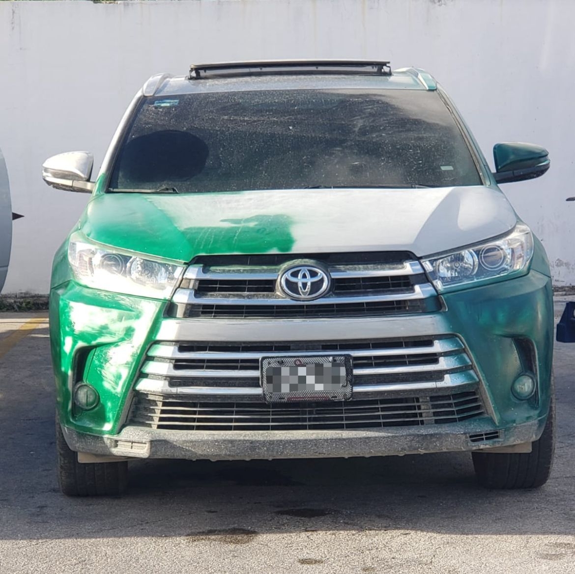 Encuentran camioneta robada en el ejido Alfredo V. Bonfil de Cancún
