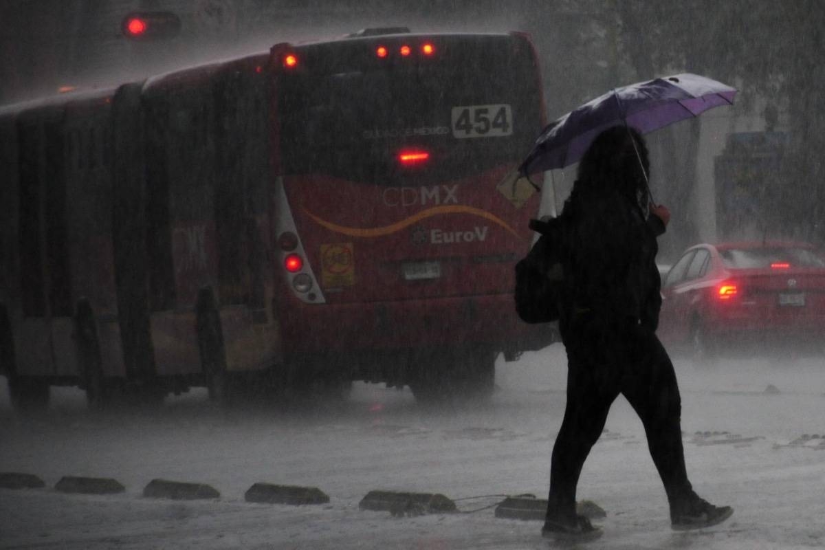 Pronostican lluvias intensas en México por paso Frente Frío y onda tropical