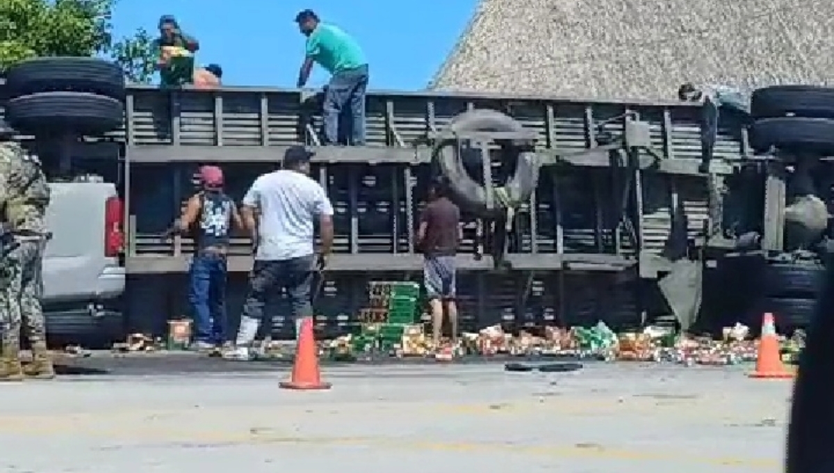 Rapiñan tráiler cargado de cervezas en la vía Isla Aguada-Sabancuy