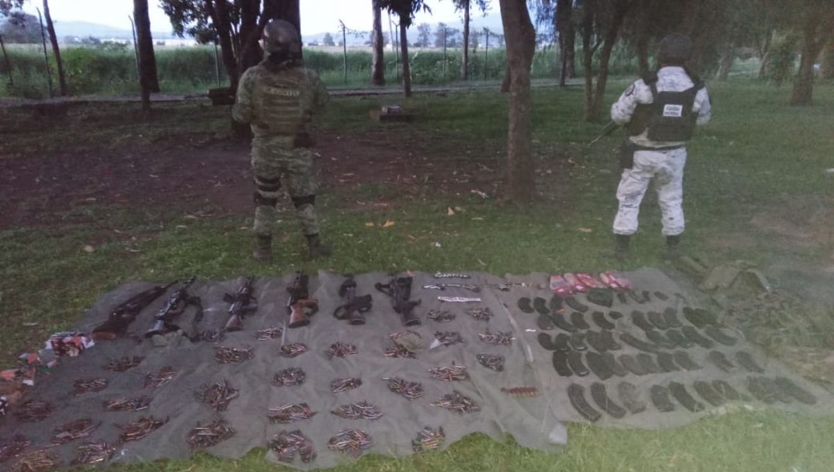 Decomiso de armas y municiones por parte de Sedena y Guardia Nacional en Michoacán