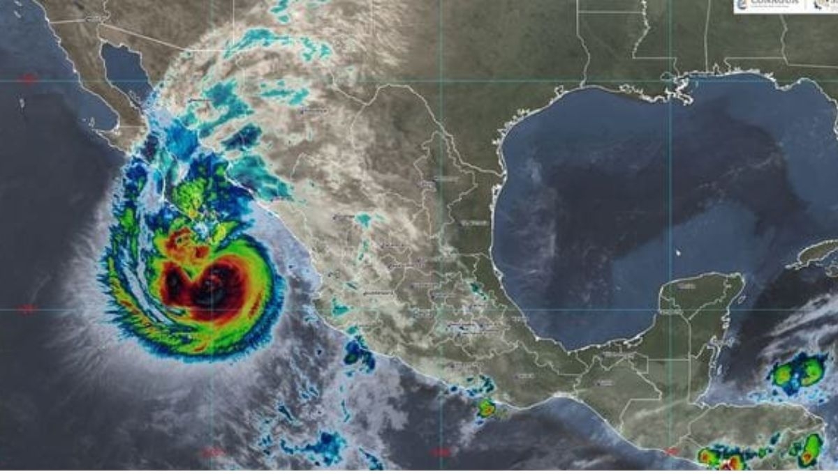 El Huracán Norma estaría tocando tierra la tarde de este sábado en las costas de Baja California Sur