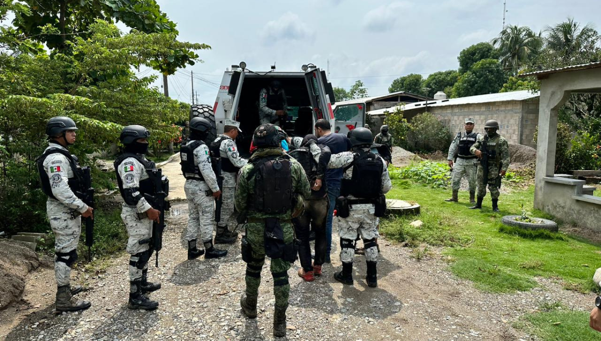 Los detenidos y lo asegurado fueron puestos a disposición de las autoridades