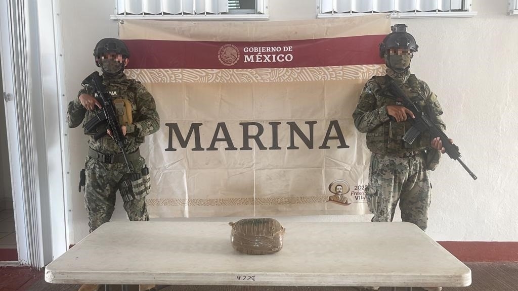 En Cozumel, Marina aseguró un paquete con presunta marihuana en la Playa Chen Río