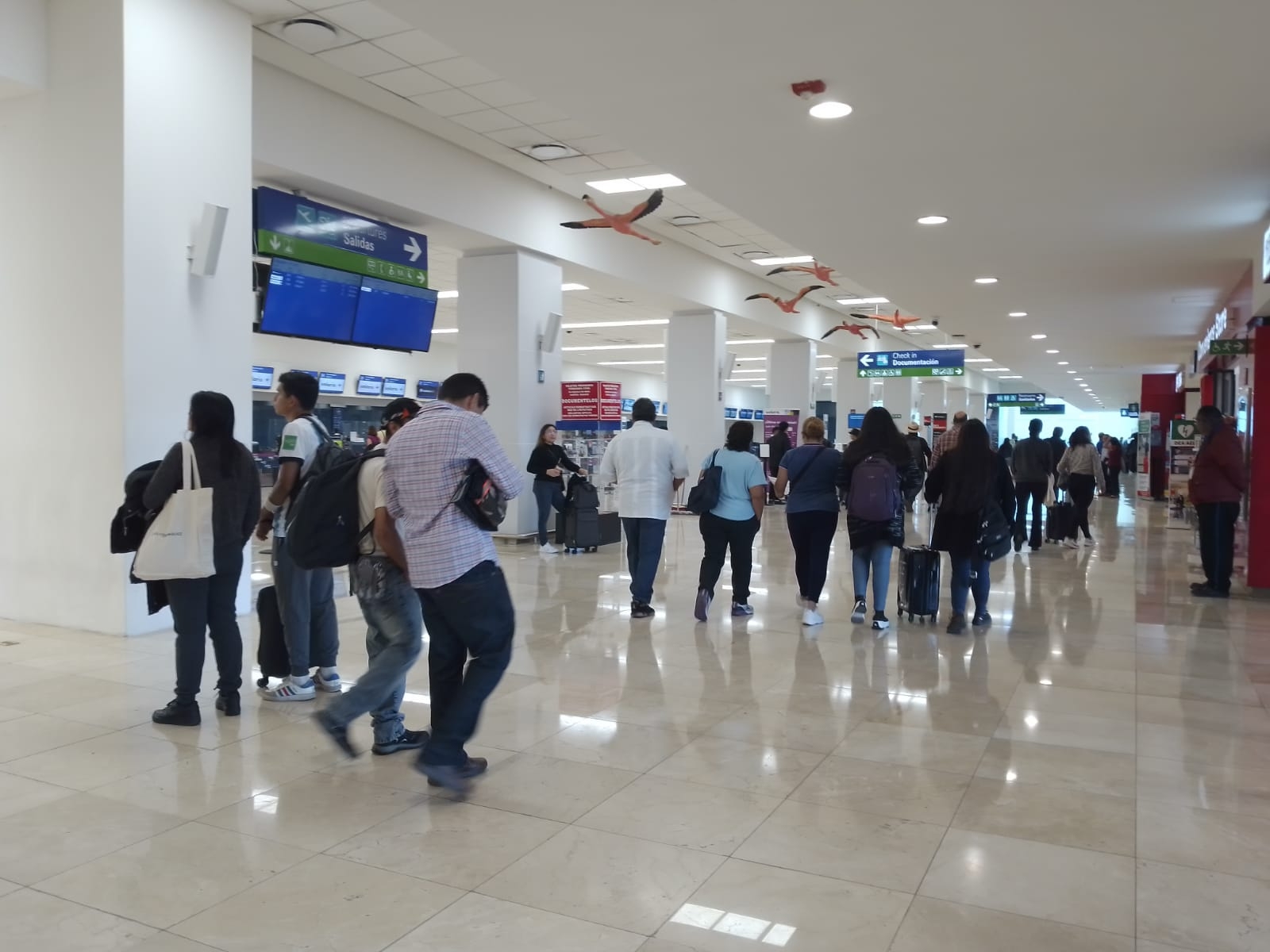 El flujo de pasajeros aumentó este sábado en el aeropuerto de Mérida