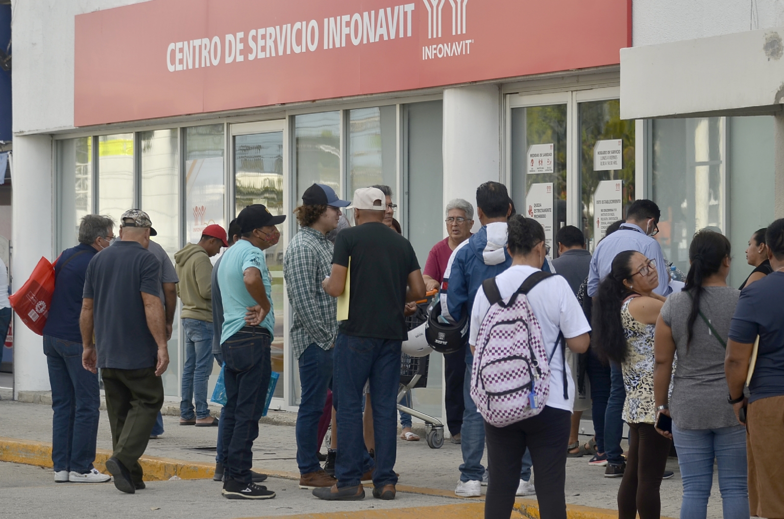 Infonavit Quintana Roo exhorta a cambiar créditos en salarios mínimos a pesos