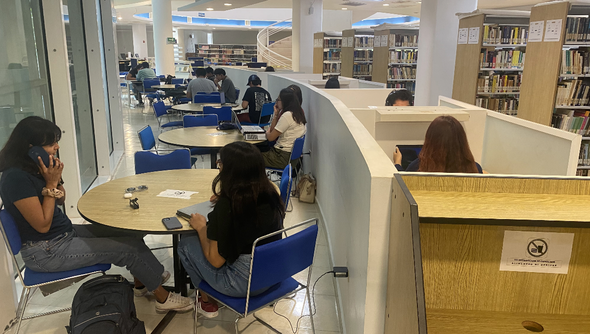 Biblioteca de la UADY recibe a más de 700 usuarios al día en Mérida