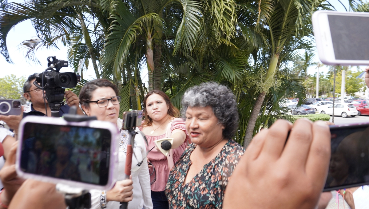 Idali Sosa, Landy Velázquez y Violeta Bolaños, fueron algunas diputadas que entraron a la fuerza al Congreso de Campeche