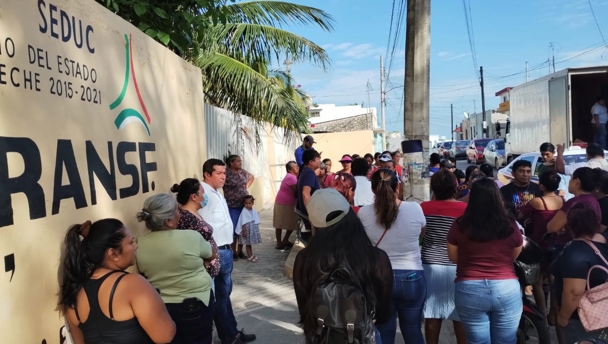 Padres de Familia de Lerma exigen vigilancia al Ayuntamiento de Campeche en una primaria