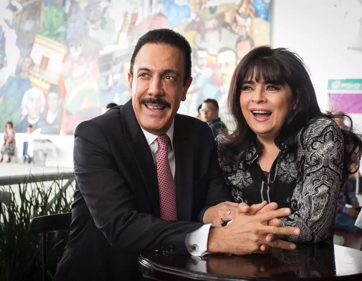 Victoria Ruffo aclara si se divorciará de Omar Fayad