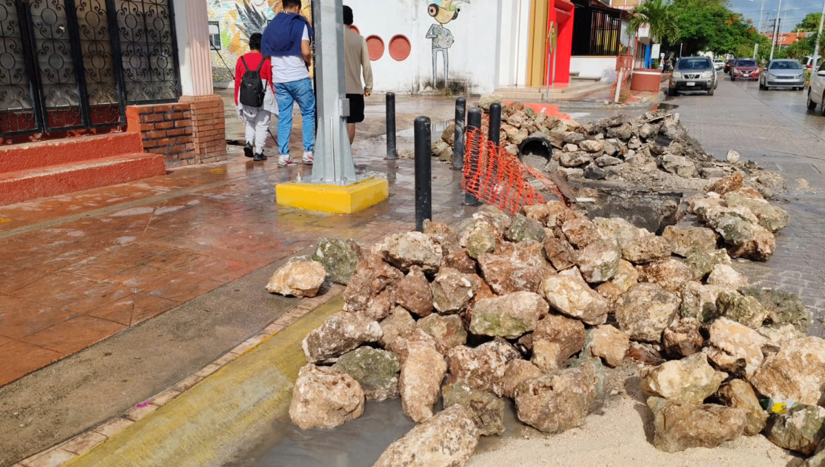 Imagen urbana de Cancún 'agoniza'; Ayuntamiento 'presume' obras mal hechas e inconclusas