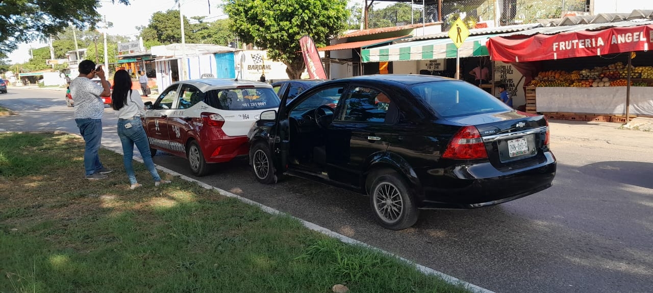 Choque en Campeche deja caos vial