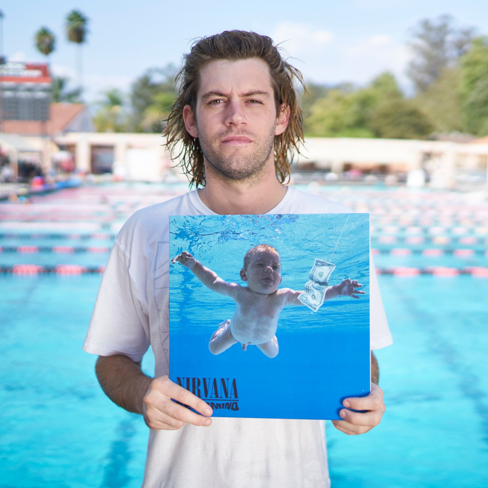 Spencer Elden mantiene demanda contra Nirvana por usar su imagen en portada de álbum