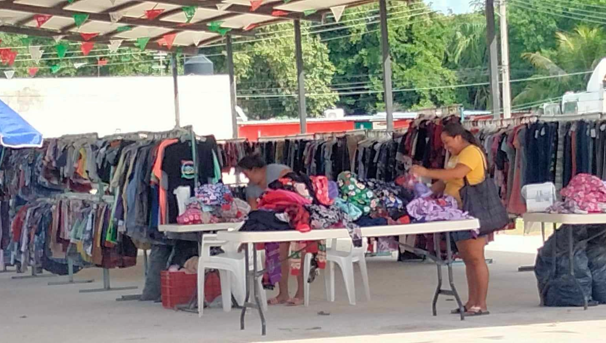 Pobladores de Acanceh están en busca de ropa interior de color rojo para el Año Nuevo