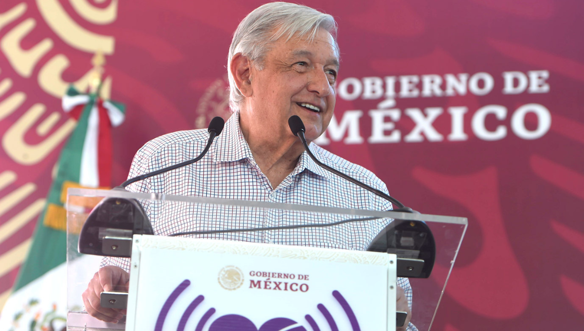 AMLO anuncia iniciativa para hacer constitucional la pensión a personas con discapacidad