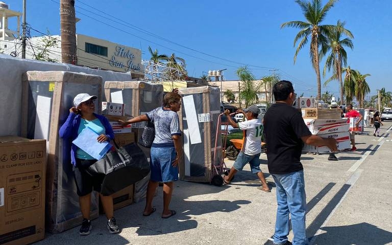 Así avanza entrega de enseres domésticos a los afectados por Huracán Otis en Acapulco: VIDEO