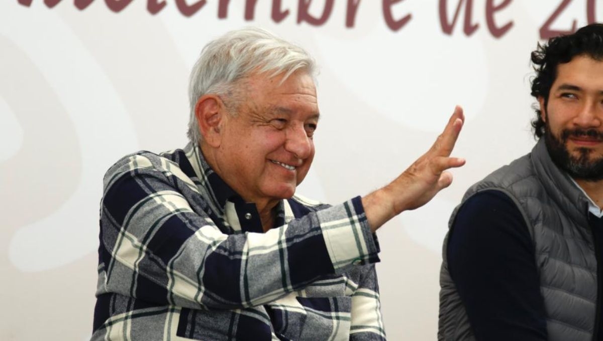 En Ixtlahuaca, AMLO destaca labor de trabajadores de la construcción