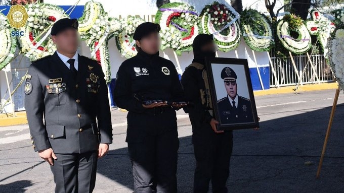 Compañeros rindieron homenaje a su compañero caído en el cumplimiento de su deber
