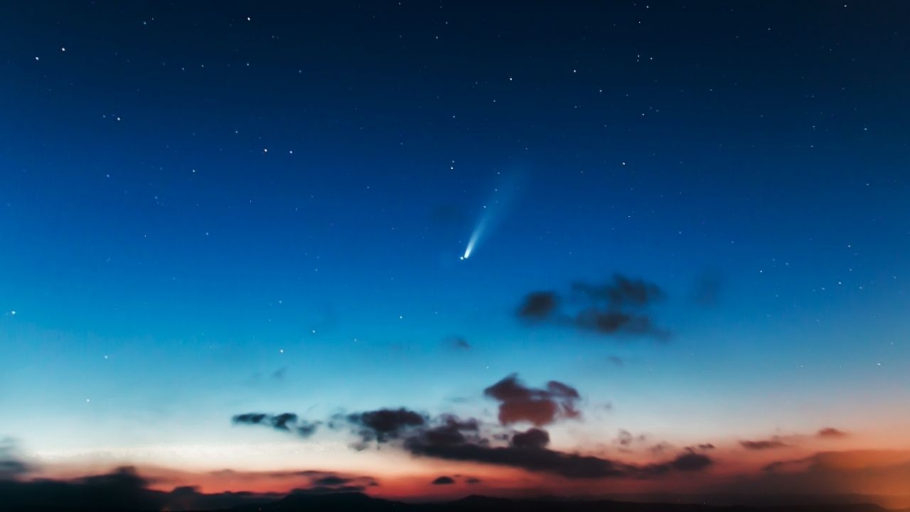 El cometa verde por primera vez en 50 mil años pasa cerca de la tierra