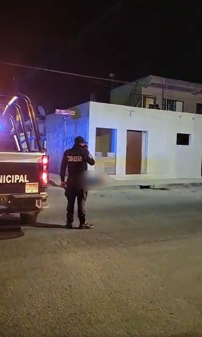 Los cuerpos de los dos hombres quedaron tirados sobre la vía pública en la colonia Centro de Tulum