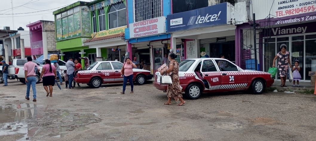 Taxistas niegan servicio a El Pocito, Candelaria, por mal estado de la carretera