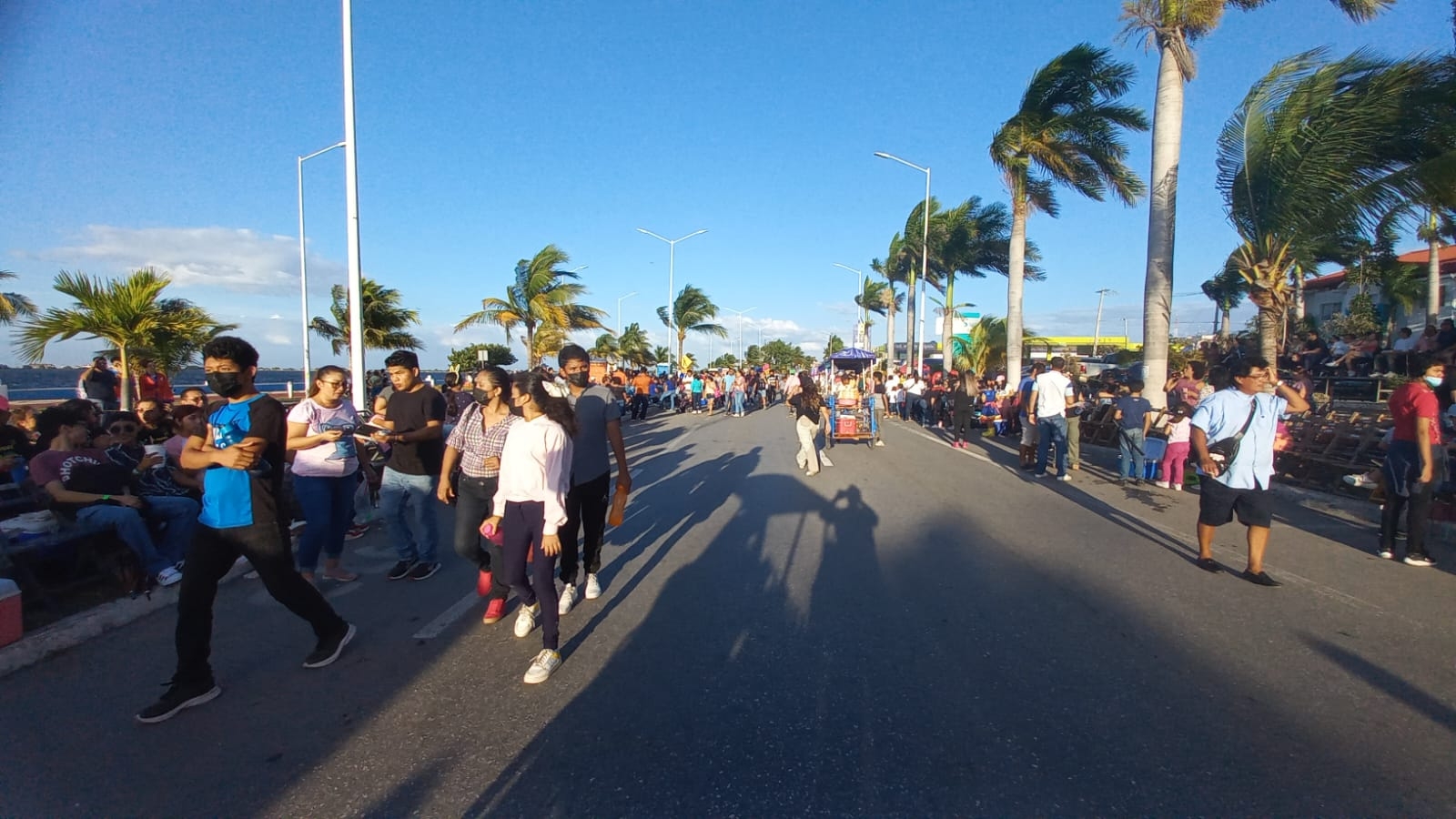 Este año el desfile de carros alegóricos, comparsas y demás inicia en el Monumento 4 de Octubre y concluye en el Asta Bandera