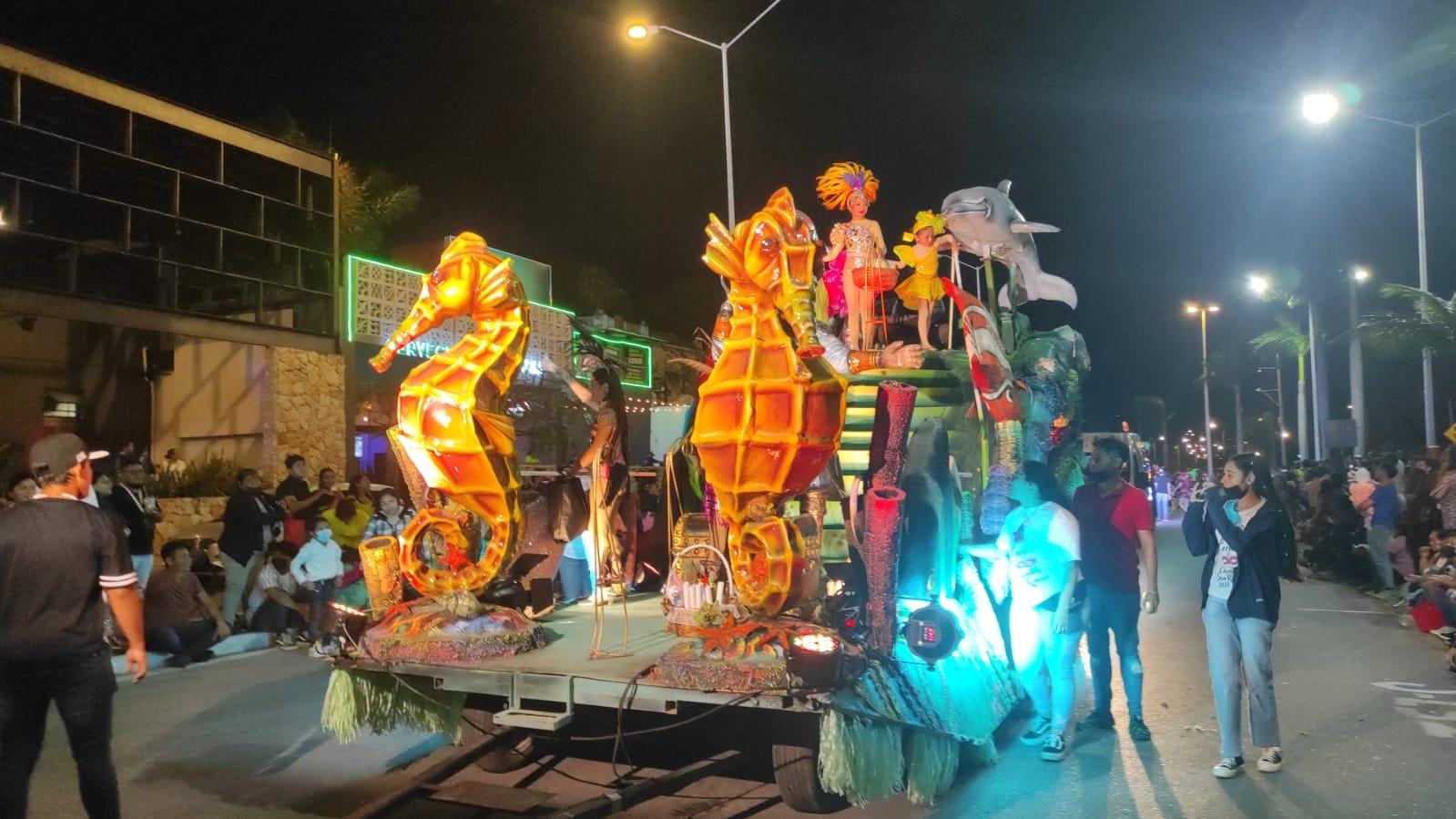 Carnaval de Campeche en la noche de Ronda Naval este domingo