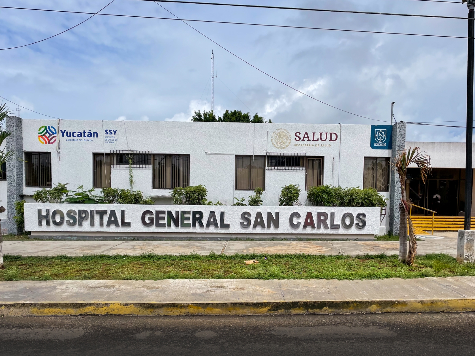 Ebrios, especialistas del hospital de Tizimín pretendían realizar una cesárea