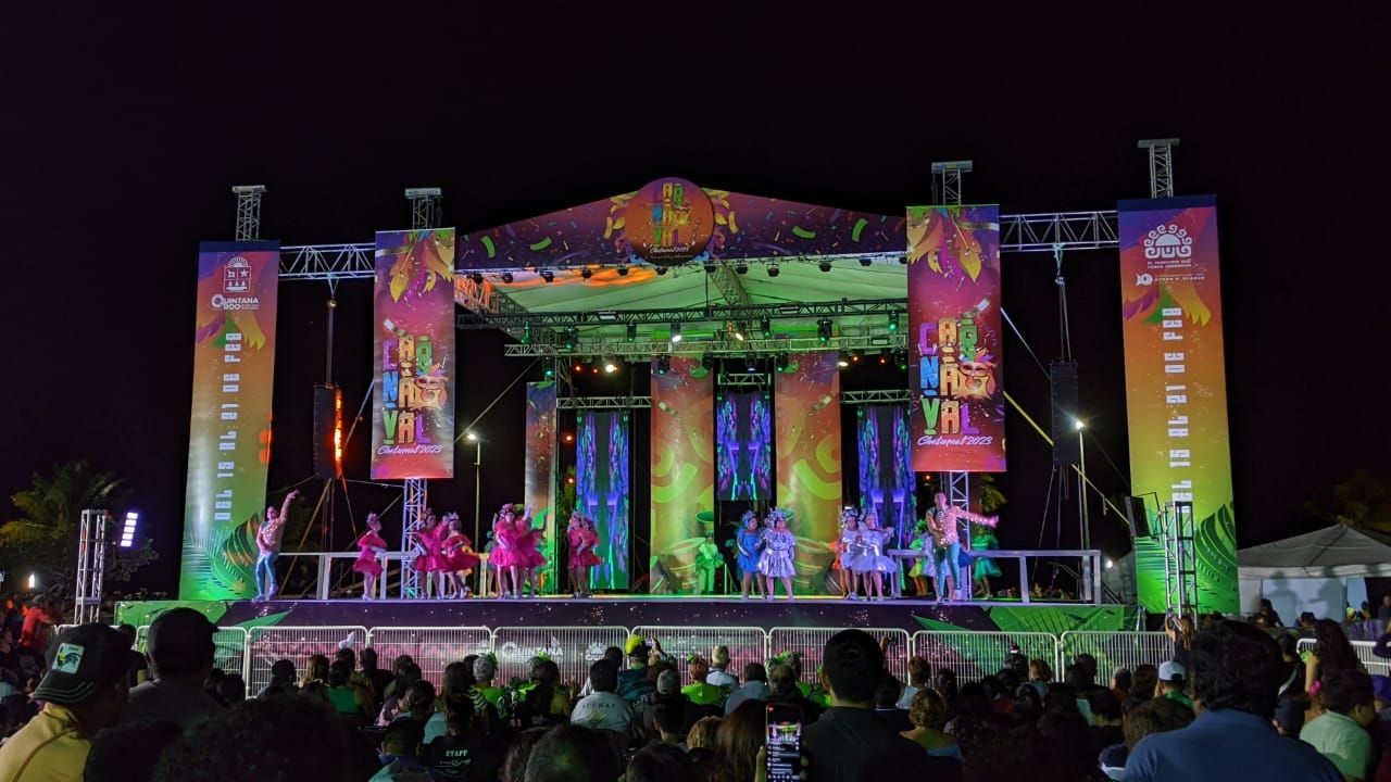 Karenka pone el sabor en el penúltimo día del Carnaval de Chetumal: EN VIVO