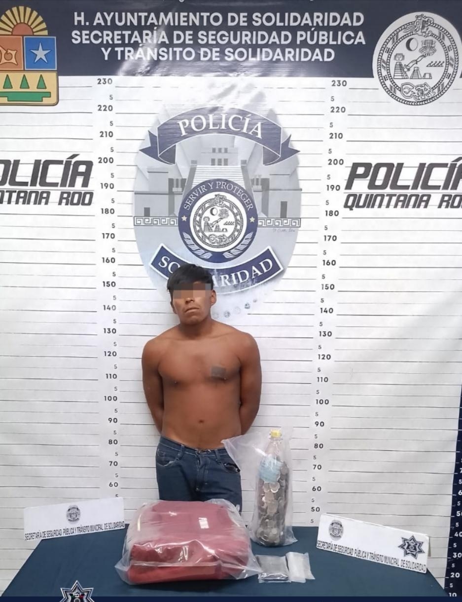 Detienen a presunto ladrón en Playa del Carmen; se llevó dinero y artículos de una casa