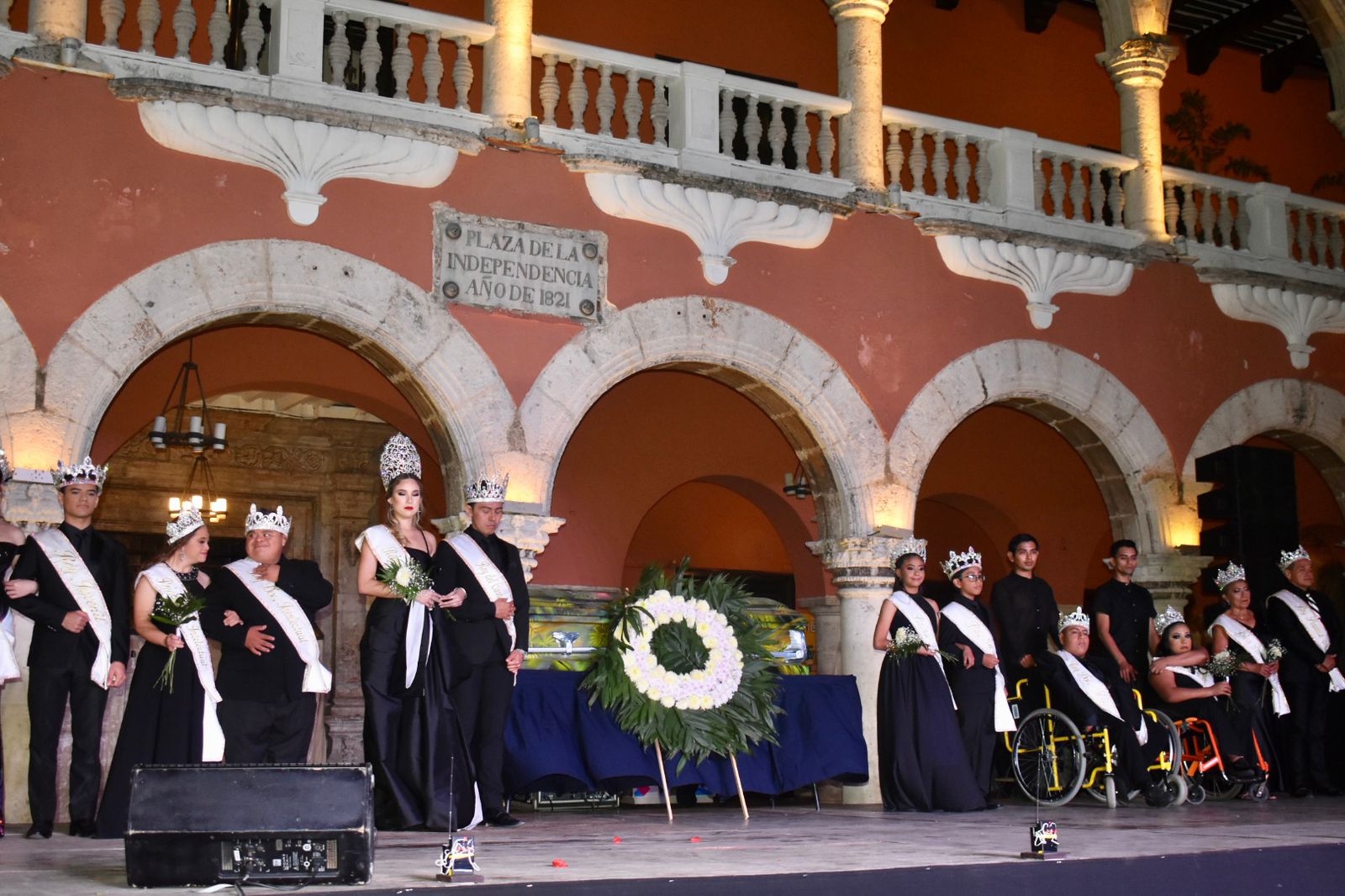 Erick Ávila y su compañía amenizaron la despedida de Juan Carnaval en Mérida: EN VIVO