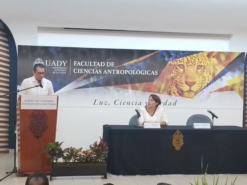 Conmemoran 101 aniversario de la Universidad Autónoma de Yucatán