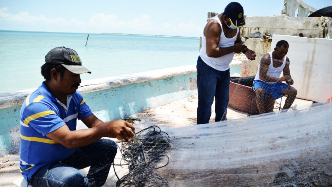 Restricciones de Pemex "golpea" a la actividad pesquera en Isla Aguada, Campeche
