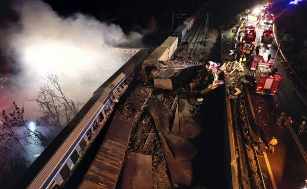 Así fue el choque de dos trenes en Grecia que dejó 26 muertos: VIDEO