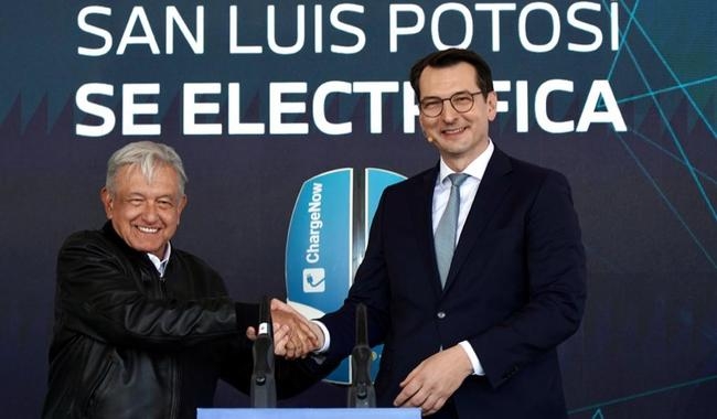 AMLO da la bienvenida a inversión de mil mdd de BMW para México