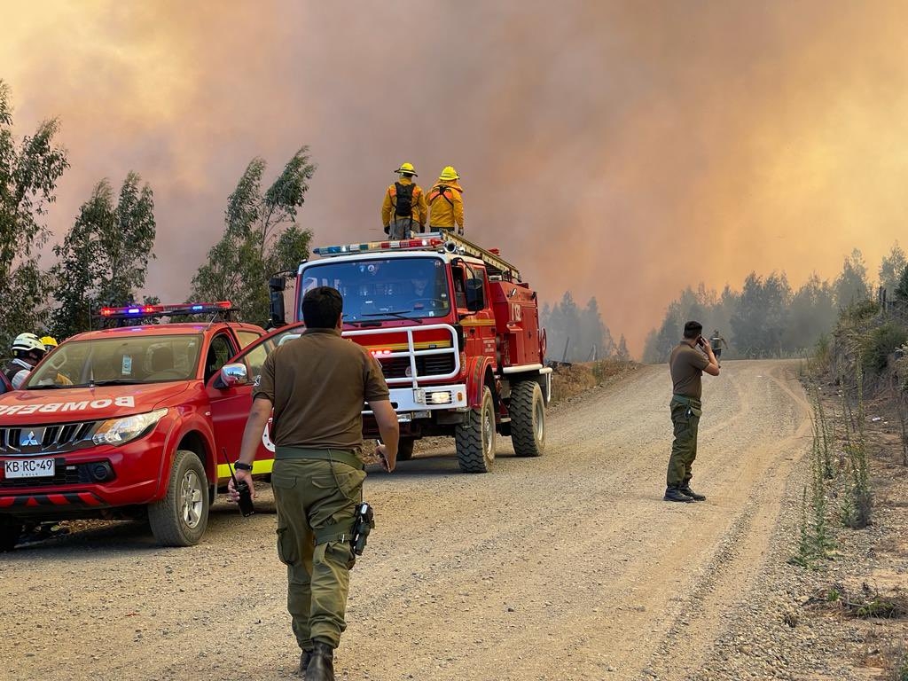 El incendio lleva varios días arrasando en zonas de Chile