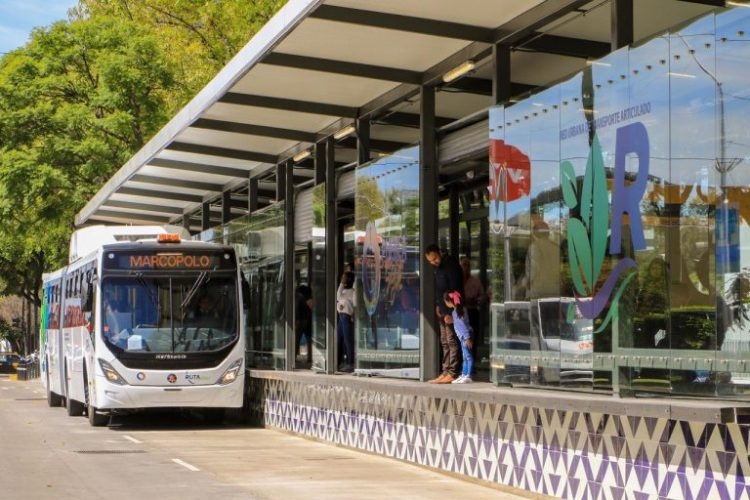 La joven de Puebla narró el momento de terror que vivió en el Metro Bus de Puebla