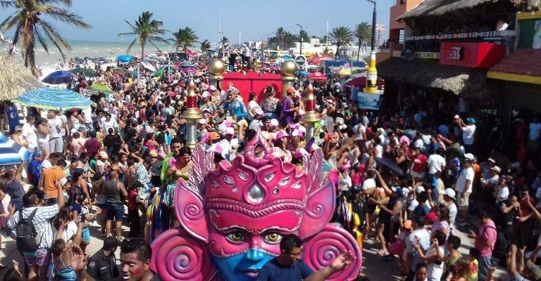 El Carnaval de Progreso iniciará del 8 al 25 de febrero y muchos yucatecos viajan al puerto para disfrutar de la fiesta