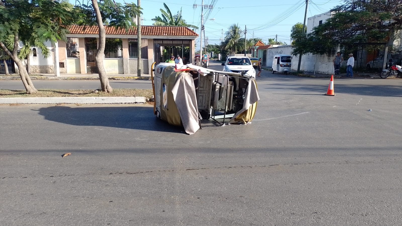 La mujer fue trasladada a un hospital debido a que presentaba heridas