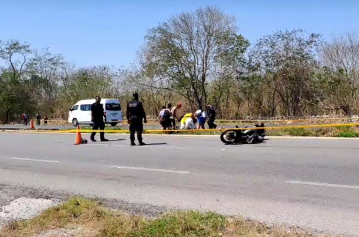 Muere motociclista al chocar con un 'fantasma' en la vía Mérida-Cancún