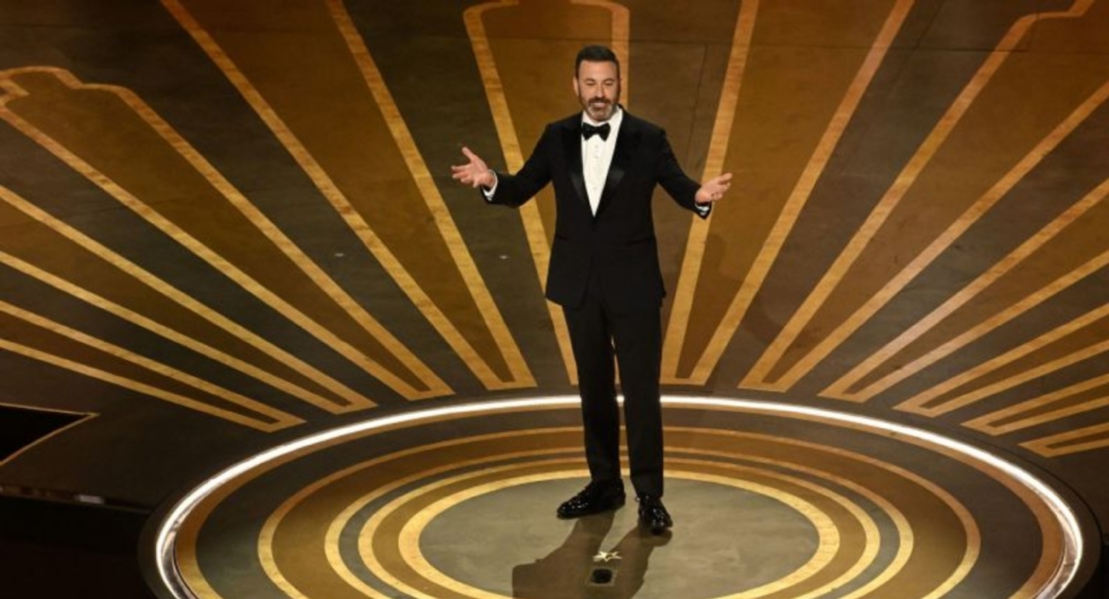 Jimmy Kimmel se burla de Will Smith en los premios Oscar