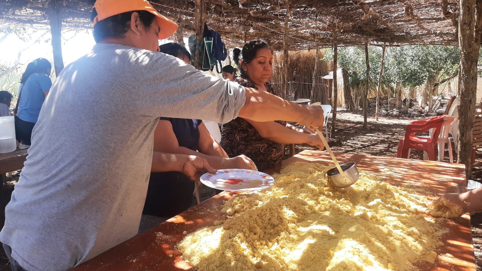 En Citilcum, Yucatán, preparan 7 mil arepas por las fiestas regionales