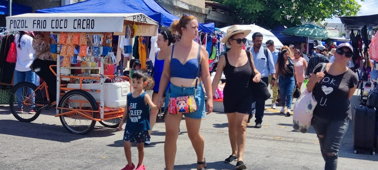 Tianguis de Playa del Carmen, un punto llamativo para los turistas