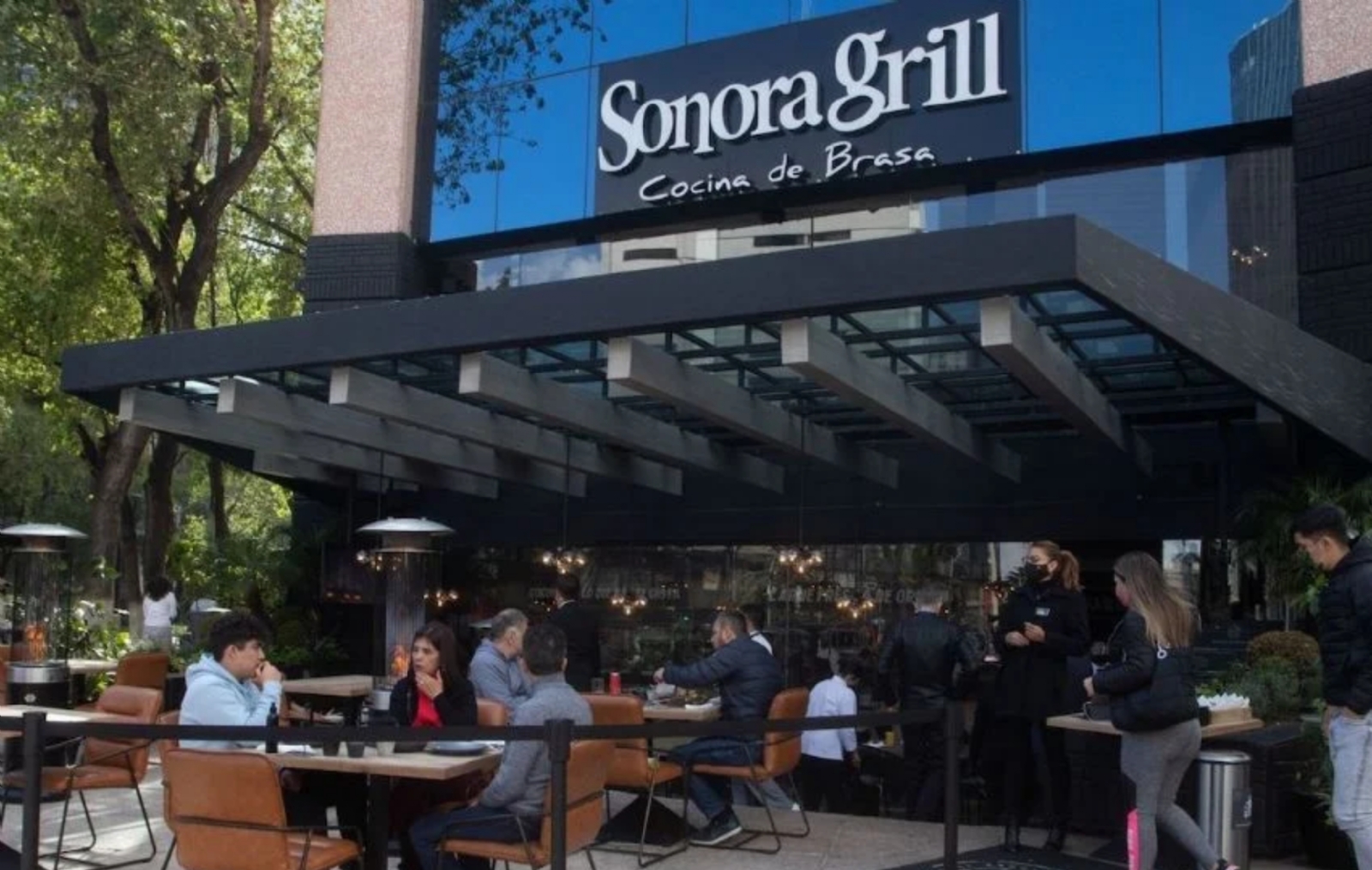 Segundo caso de discriminación de Sonora Grill despierta los memes en redes