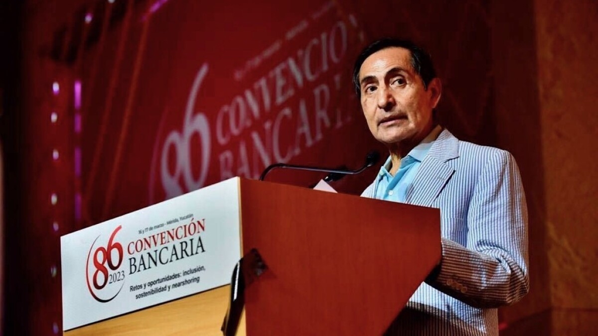 Rogelio Ramírez, secretario de Hacienda descartó bancarrota en bancos de México