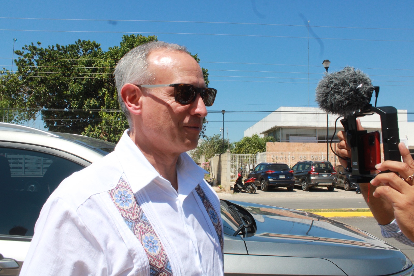 Hugo López-Gatell visitó Campeche para ofrecer una conferencia en Calkiní