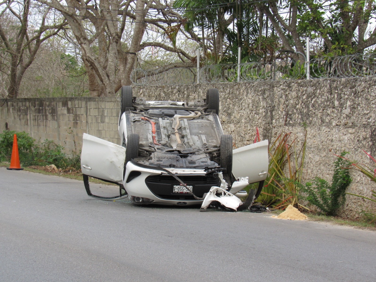 Se presume que el conductor dormitó cuando circulaba en el entronque a Temozón Norte en Mérida