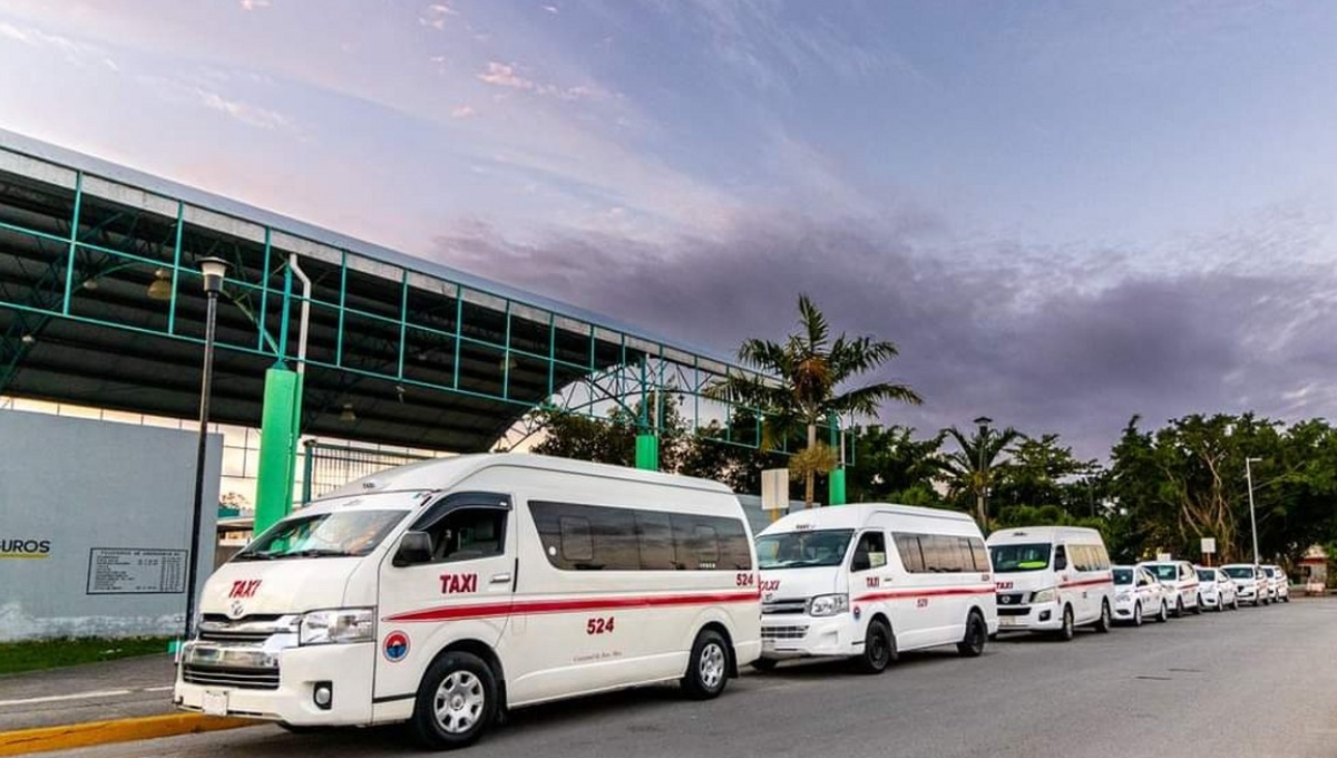 Los taxistas piden que los usuarios se solidaricen con ellos y el aumento de tarifa